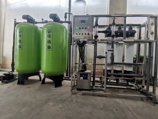 普洱孟连县某部队2T/h超滤净水设备+变频供水
